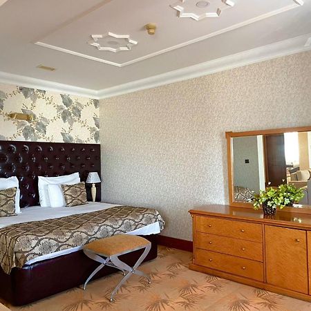 Grand Hotel Europe Baku Exteriör bild