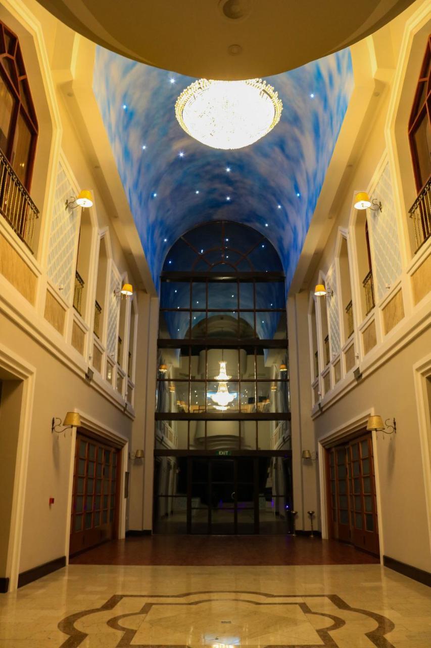Grand Hotel Europe Baku Exteriör bild