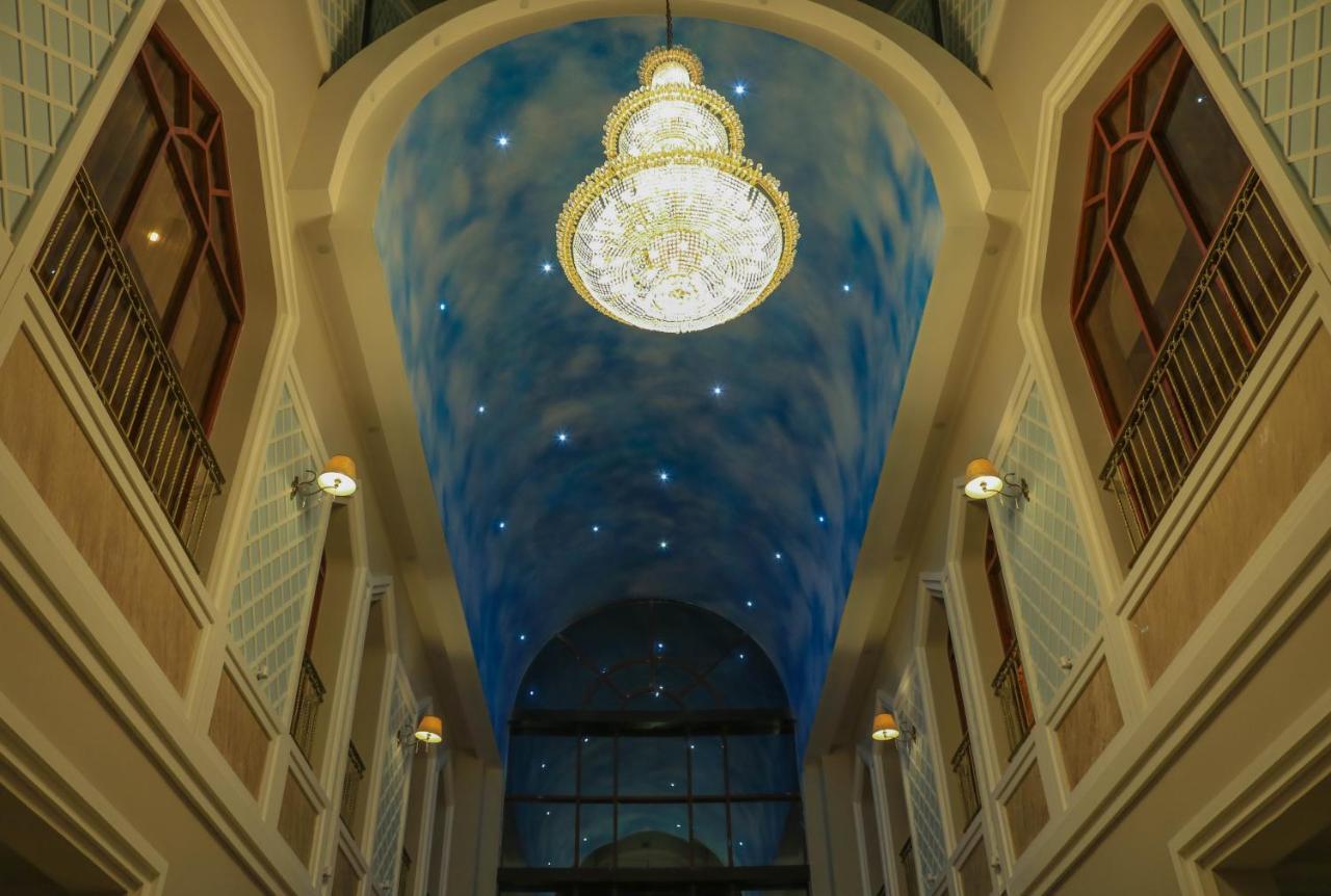 Grand Hotel Europe Baku Exteriör bild